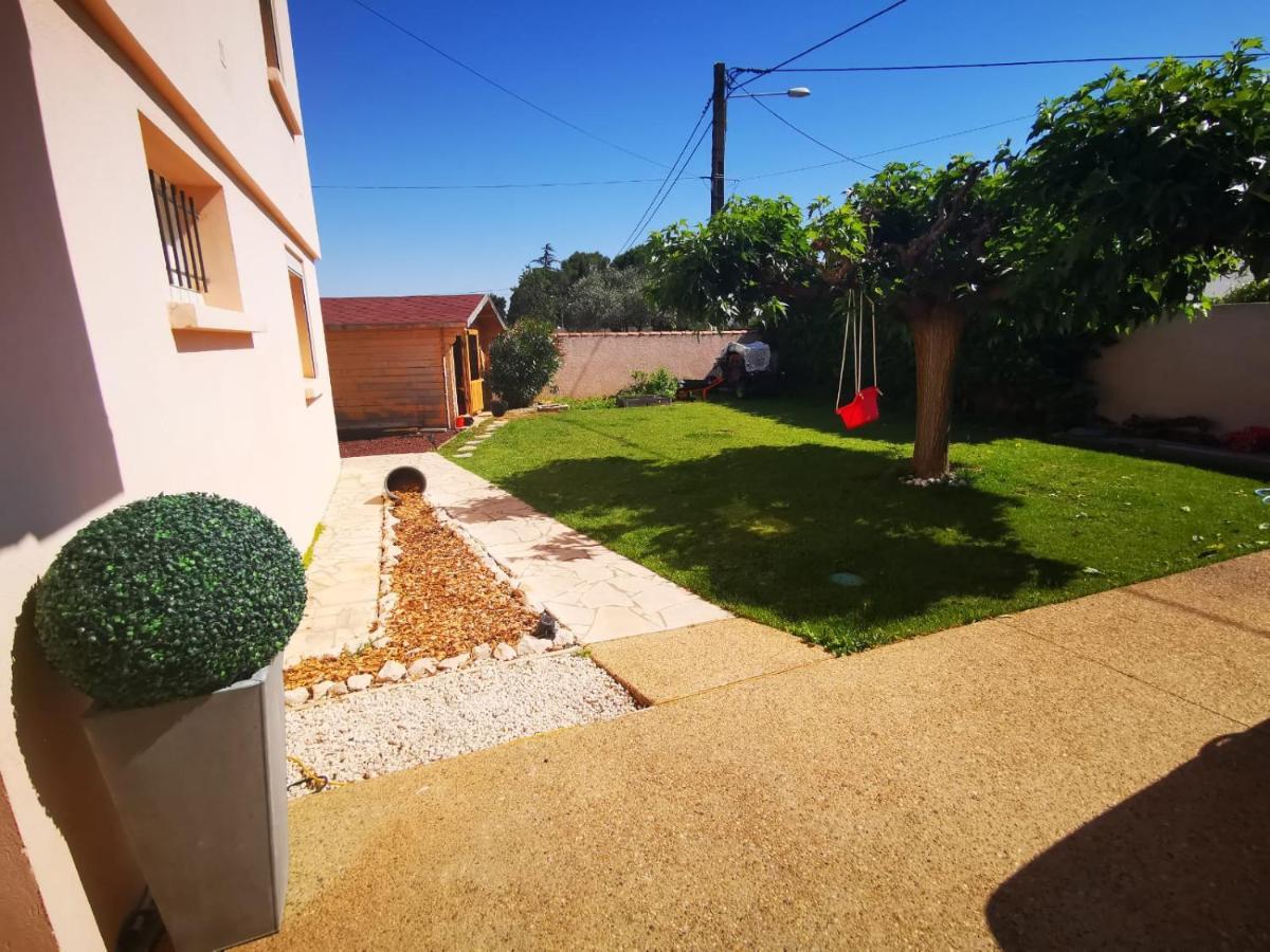 Gites Avec Grande Piscine Et Sa Terrasse Privative Bernis Экстерьер фото